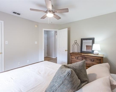 634 E North 16th Street - Photo Thumbnail 22