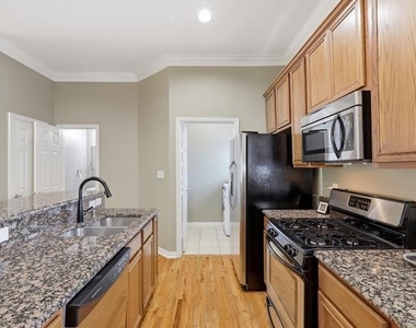 3111 Cedarplaza Lane - Photo Thumbnail 16