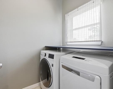 3111 Cedarplaza Lane - Photo Thumbnail 19