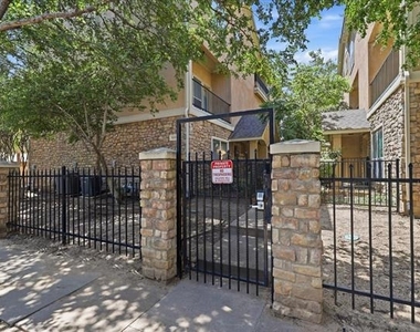3111 Cedarplaza Lane - Photo Thumbnail 32
