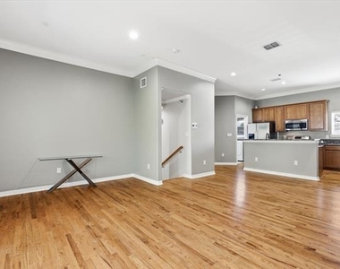 3111 Cedarplaza Lane - Photo Thumbnail 7