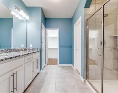 531 Matthew Place - Photo Thumbnail 11