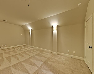 7017 Benjamin Way - Photo Thumbnail 19