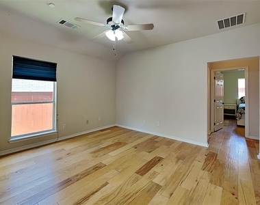 1716 Alpine Drive - Photo Thumbnail 16