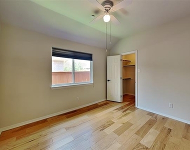 1716 Alpine Drive - Photo Thumbnail 11
