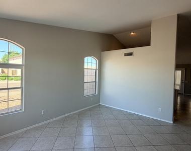 39 N Pueblo Street - Photo Thumbnail 1