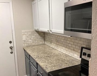 141 Valley View Drive - Photo Thumbnail 12