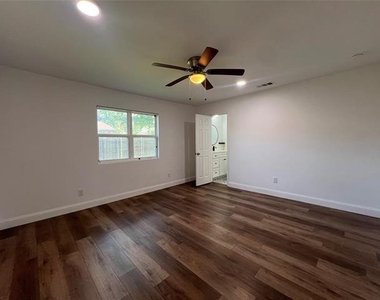 1809 Pilot Way - Photo Thumbnail 13