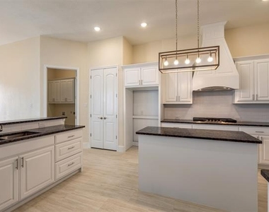 4112 Barona Drive - Photo Thumbnail 9