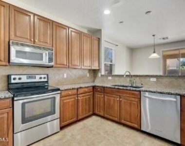 3557 E Odessa Drive - Photo Thumbnail 1