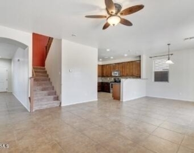 3557 E Odessa Drive - Photo Thumbnail 3