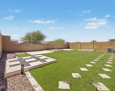2011 W Yellowbird Lane - Photo Thumbnail 28