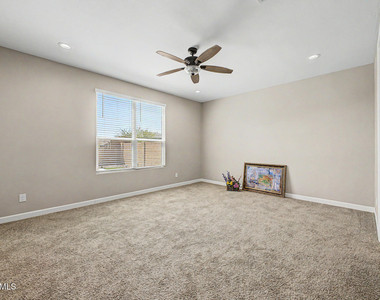 2011 W Yellowbird Lane - Photo Thumbnail 13