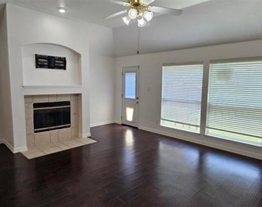 1503 Heather Brook Drive - Photo Thumbnail 5