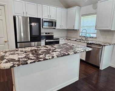 1503 Heather Brook Drive - Photo Thumbnail 2