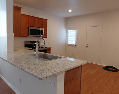 1134 Jamie Drive - Photo Thumbnail 4