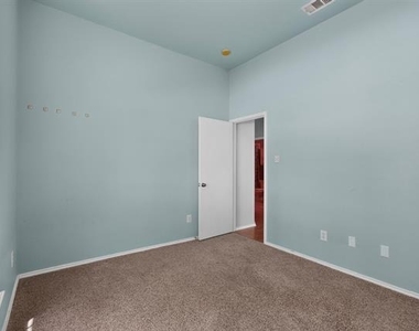 9012 Boone Drive - Photo Thumbnail 26