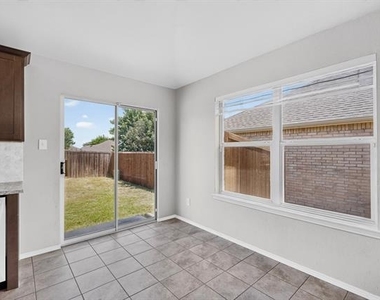 9012 Boone Drive - Photo Thumbnail 12