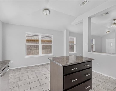 9012 Boone Drive - Photo Thumbnail 11
