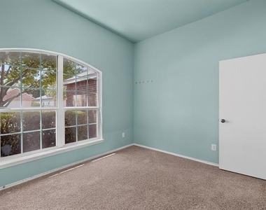 9012 Boone Drive - Photo Thumbnail 25