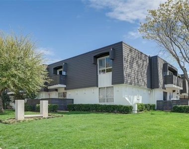 2808 Throckmorton Street - Photo Thumbnail 3