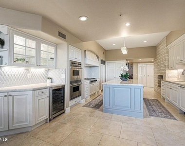 10638 E Yearling Drive - Photo Thumbnail 16
