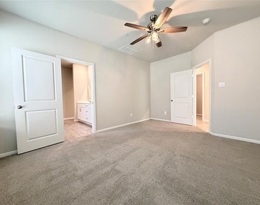 4808 Sparkling Pathway - Photo Thumbnail 12