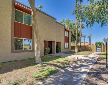 8303 E Thomas Road - Photo Thumbnail 32