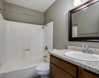 8303 E Thomas Road - Photo Thumbnail 25