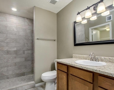 8303 E Thomas Road - Photo Thumbnail 3