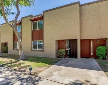 8303 E Thomas Road - Photo Thumbnail 34