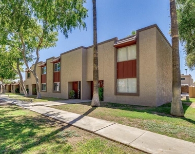 8303 E Thomas Road - Photo Thumbnail 33