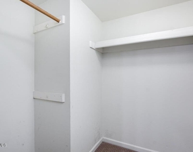 8303 E Thomas Road - Photo Thumbnail 22