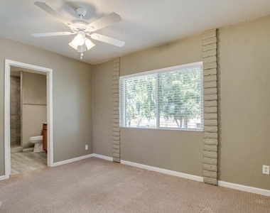 8303 E Thomas Road - Photo Thumbnail 21