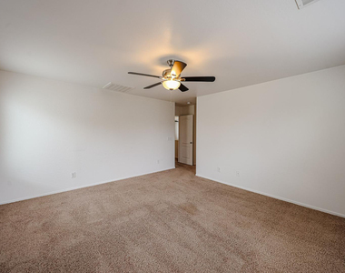 12039 W Leather Lane - Photo Thumbnail 28