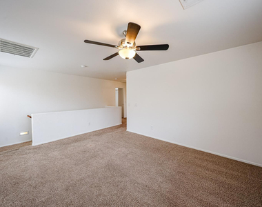 12039 W Leather Lane - Photo Thumbnail 18