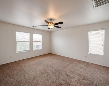12039 W Leather Lane - Photo Thumbnail 26