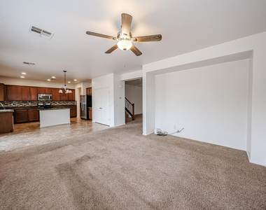 12039 W Leather Lane - Photo Thumbnail 10