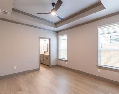 6607 Prickly Pear Way - Photo Thumbnail 14
