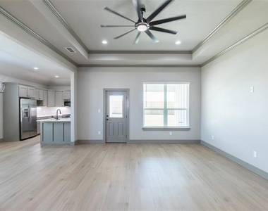 6607 Prickly Pear Way - Photo Thumbnail 4