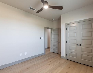 6607 Prickly Pear Way - Photo Thumbnail 21