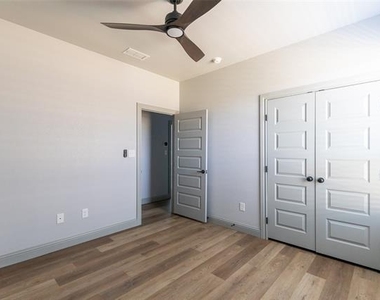6613 Prickly Pear Way - Photo Thumbnail 24