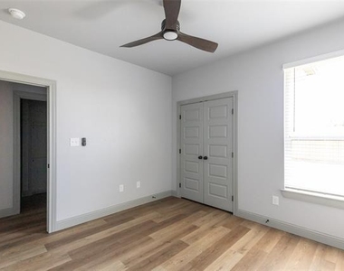 6613 Prickly Pear Way - Photo Thumbnail 20