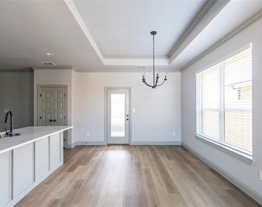 6613 Prickly Pear Way - Photo Thumbnail 7