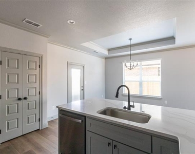 6613 Prickly Pear Way - Photo Thumbnail 13