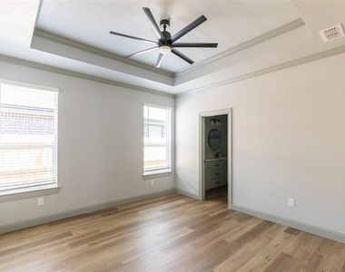 6613 Prickly Pear Way - Photo Thumbnail 14