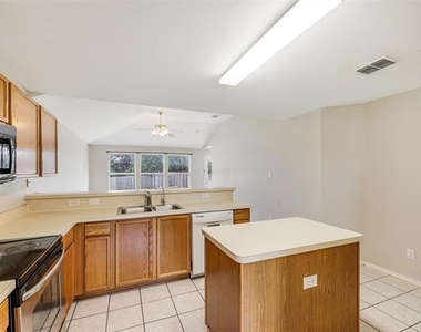 1637 Elm Street - Photo Thumbnail 6