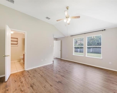 1637 Elm Street - Photo Thumbnail 14