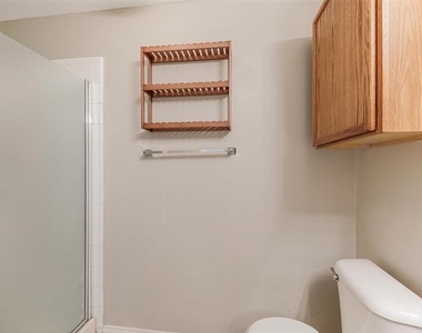 1637 Elm Street - Photo Thumbnail 16