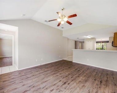 1637 Elm Street - Photo Thumbnail 11